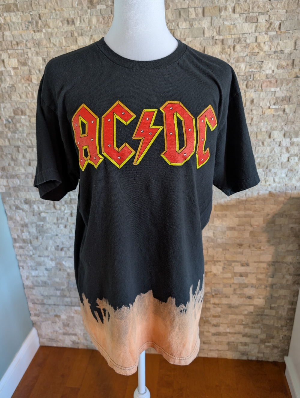 AC/DC Logo Bleached Dip-Dye Graphic T-Shirt Sz M Alt Streetwear